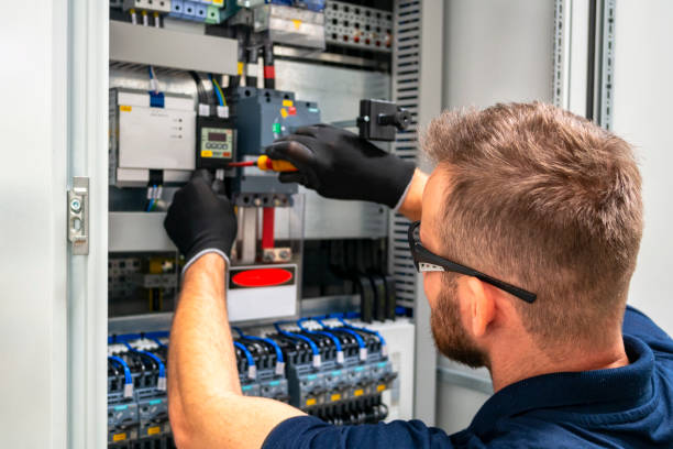Best Electrical Installation Contractor  in Runaway Bay, TX